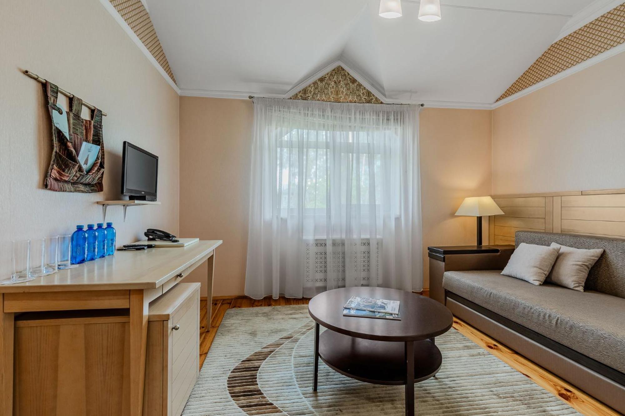 Seasons Spa Boutique Hotel Kozyn Værelse billede