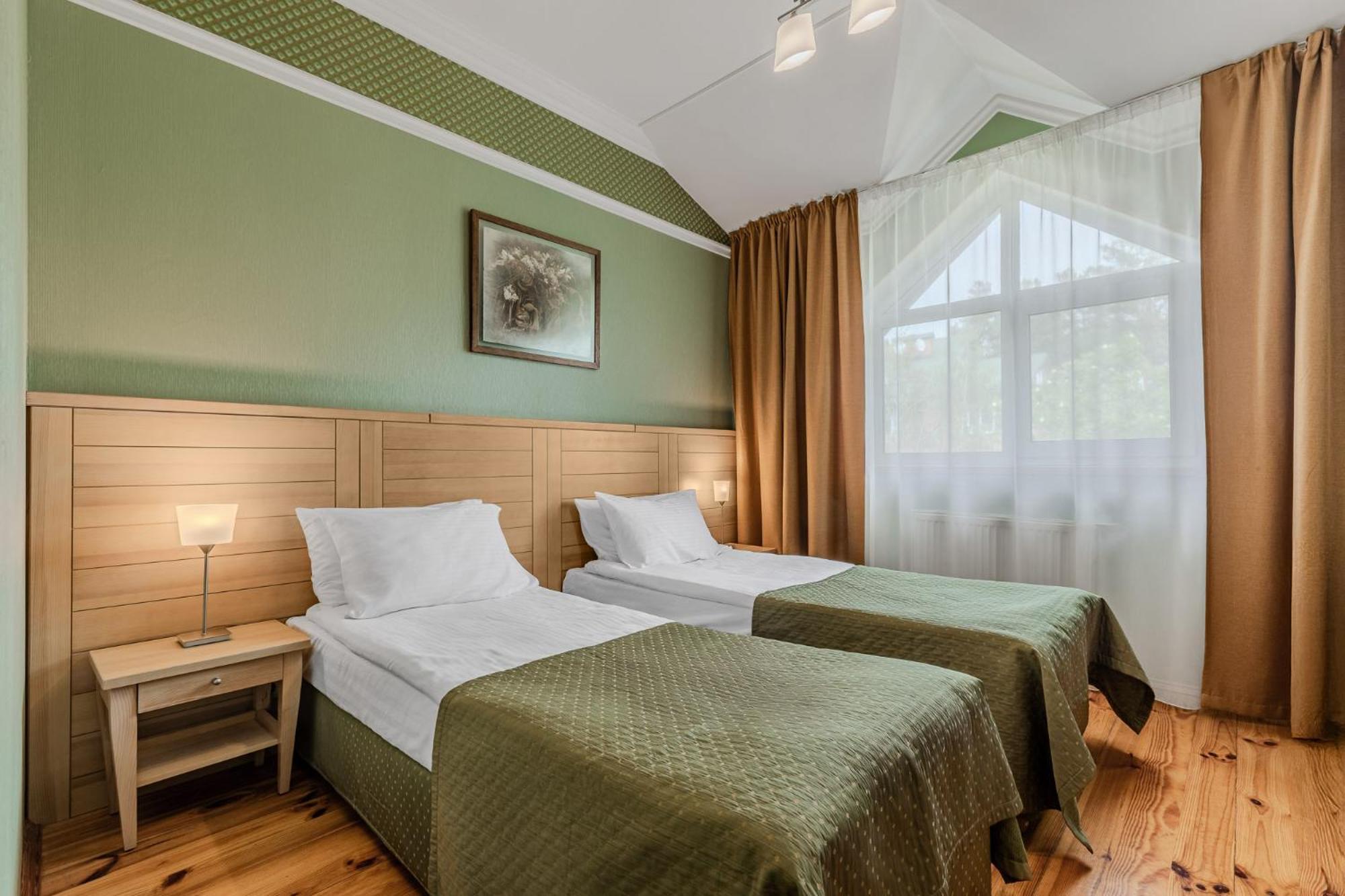 Seasons Spa Boutique Hotel Kozyn Værelse billede