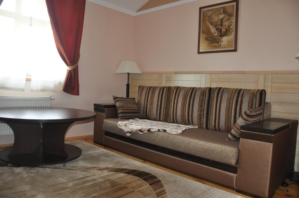 Seasons Spa Boutique Hotel Kozyn Eksteriør billede