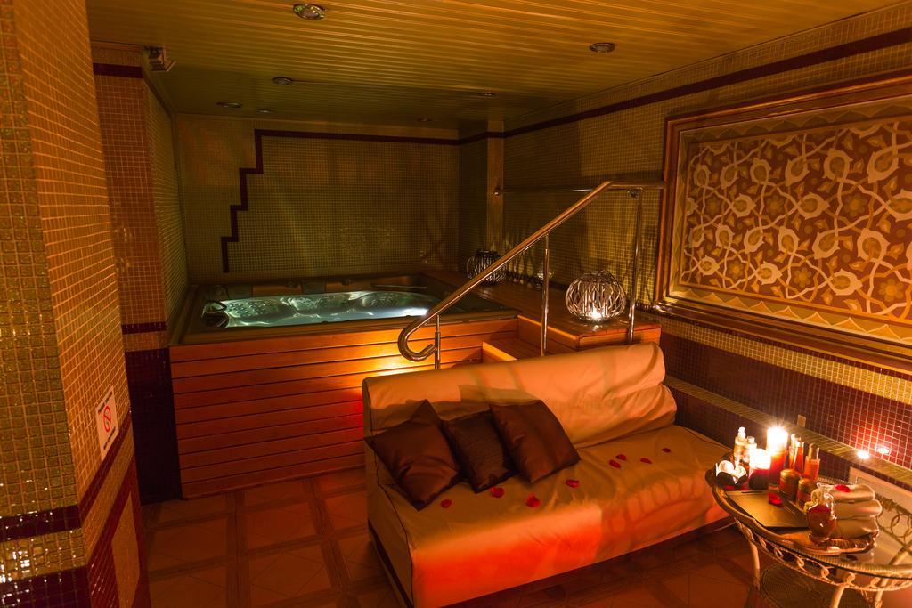 Seasons Spa Boutique Hotel Kozyn Eksteriør billede